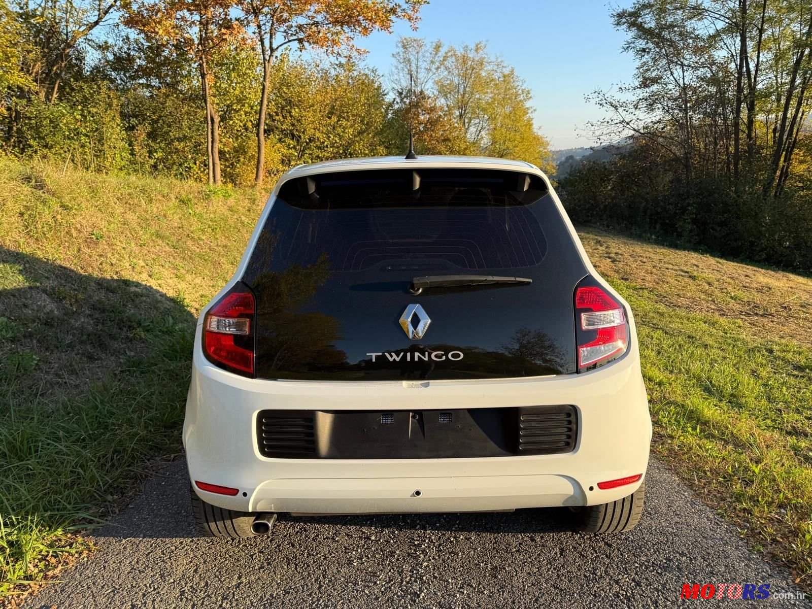 2015' Renault Twingo Tce 90 photo #6