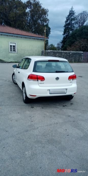 2010' Volkswagen Golf 6 1,6 Tdi photo #3
