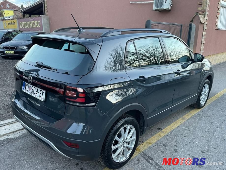 2021' Volkswagen T-Cross 1,0 Tsi photo #2