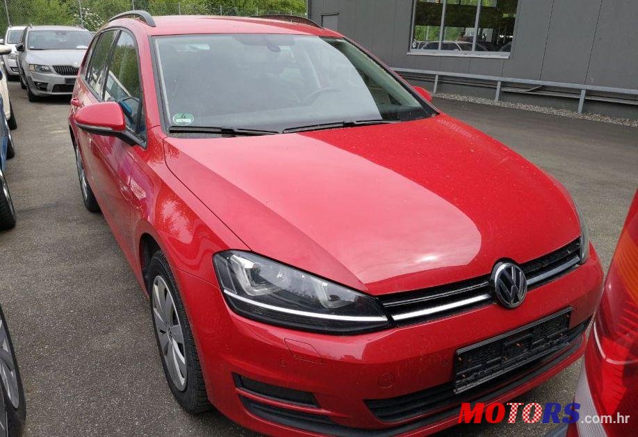 2014' Volkswagen Golf VII Variant photo #2