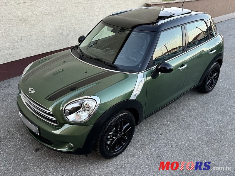 2015' MINI Countryman Cooper D photo #1