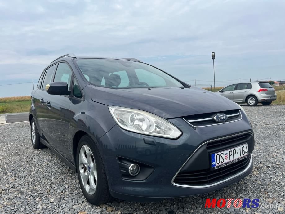 2011' Ford C-MAX photo #1