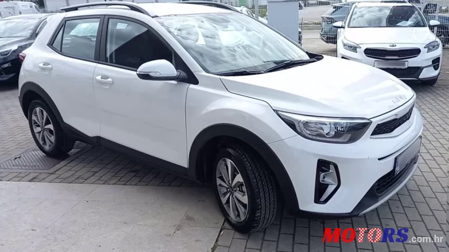 2023' Kia Stonic photo #2