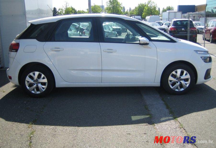 2017' Citroen C4 Picasso Bluehdi 120 photo #1