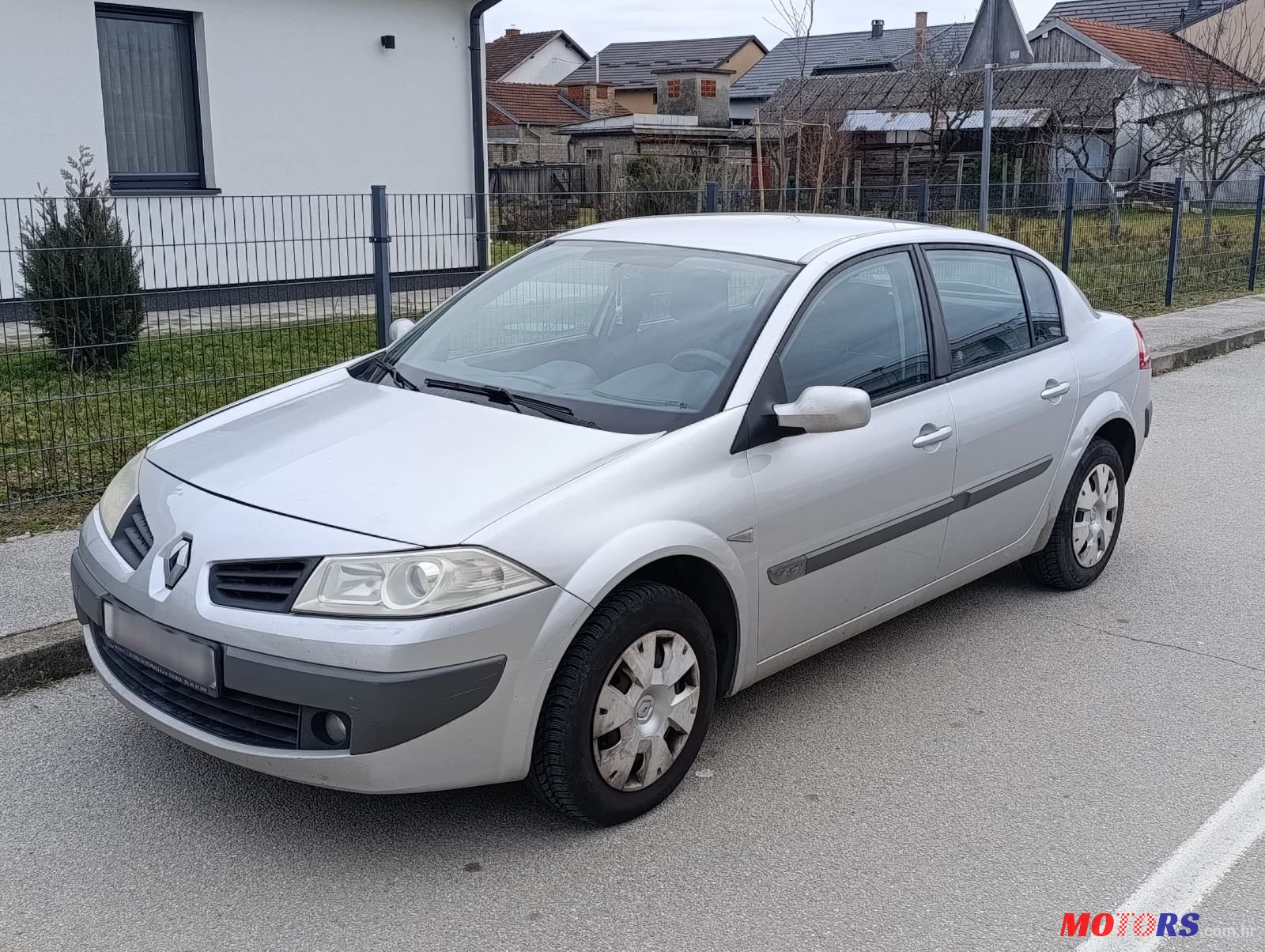 2006' Renault Megane Sedan photo #1