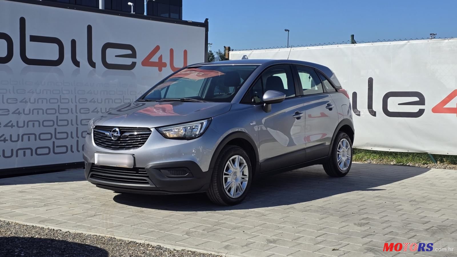 2020' Opel Crossland Enjoy 1.5 Dt photo #1