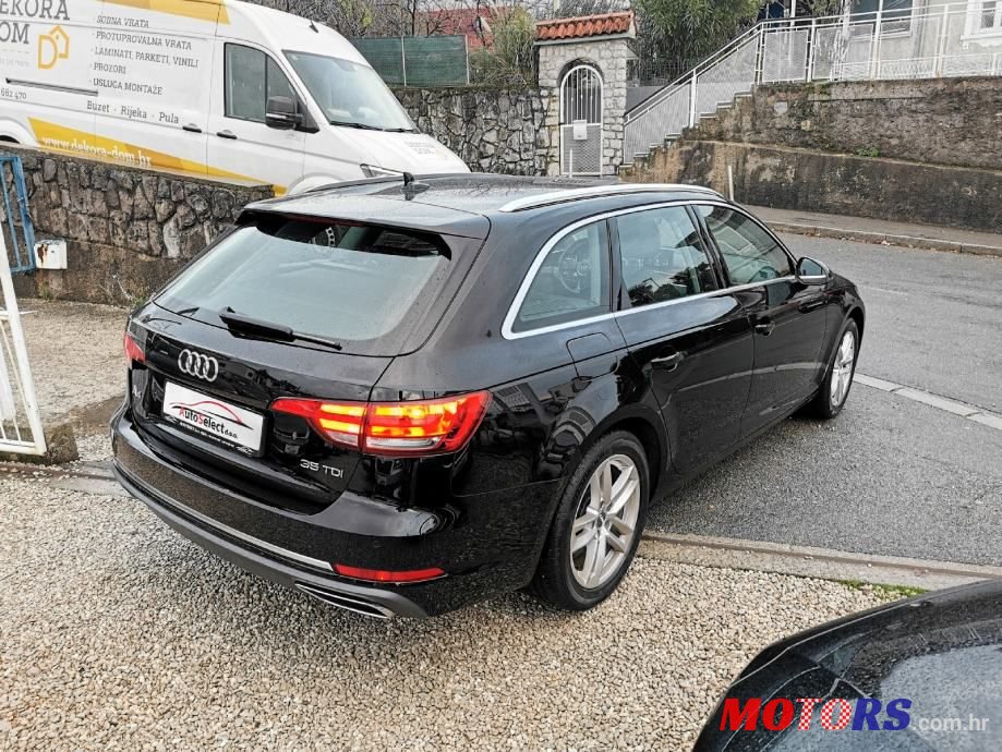 2019' Audi A4 Avant photo #4