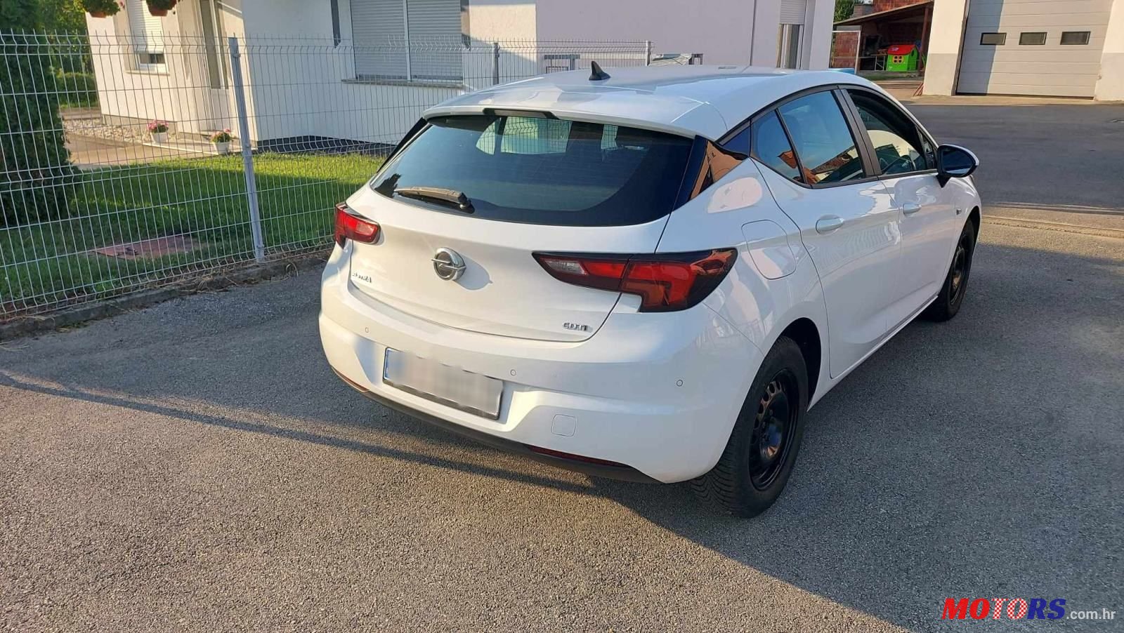 2017' Opel Astra 1.6 Cdti photo #6