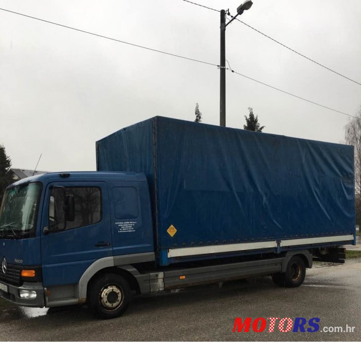 2001' Mercedes-Benz Kamioni photo #1