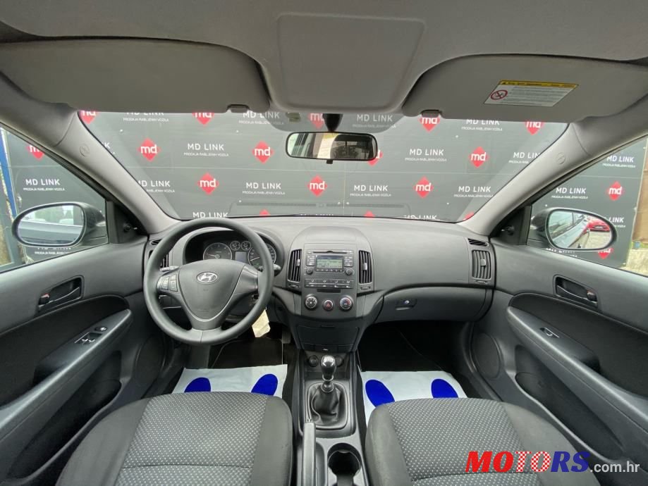 2010' Hyundai i30 photo #5