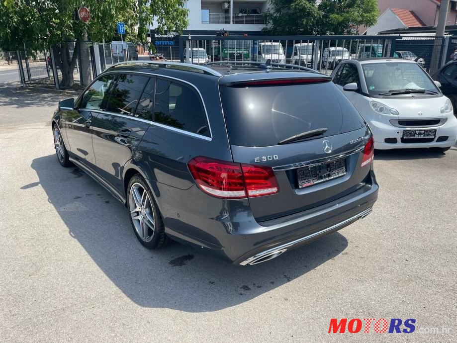 2013' Mercedes-Benz E-Klasa 300 Cdi T photo #3