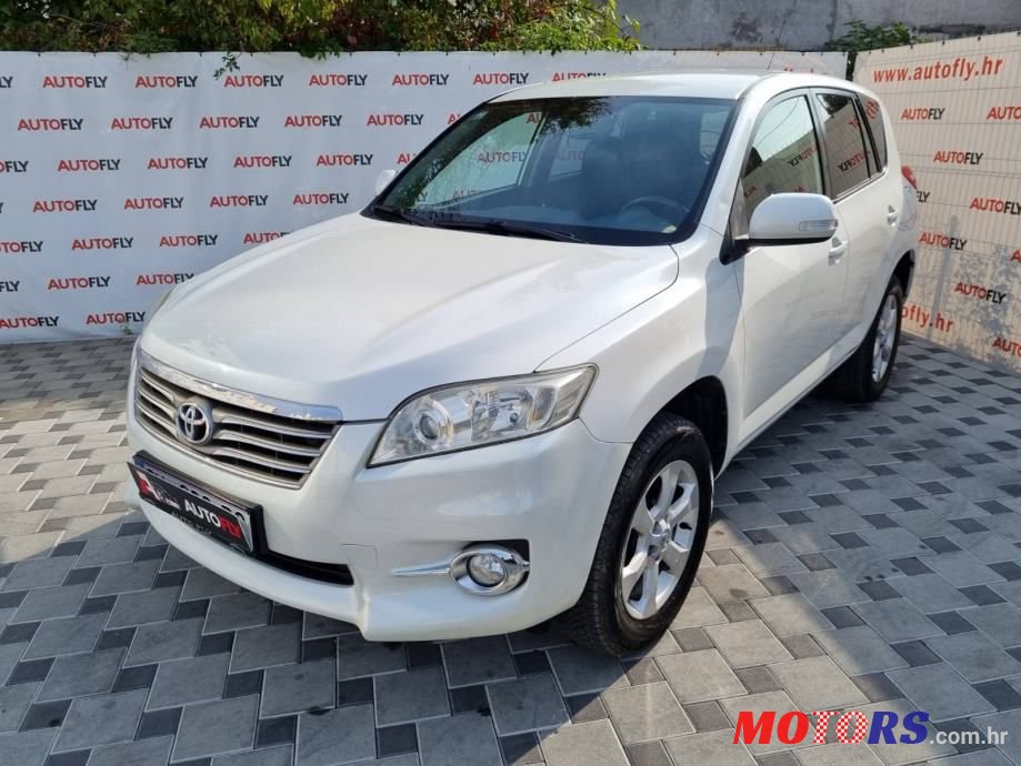 2010' Toyota RAV4 photo #3