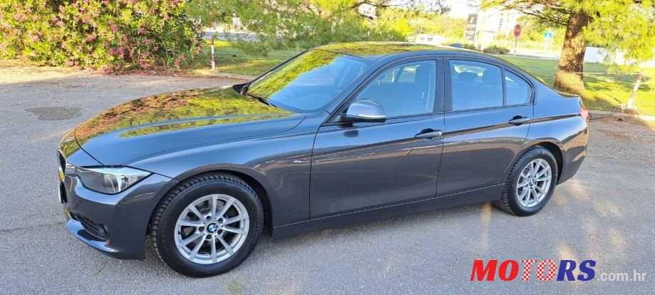 2013' BMW Serija 3 318D photo #3