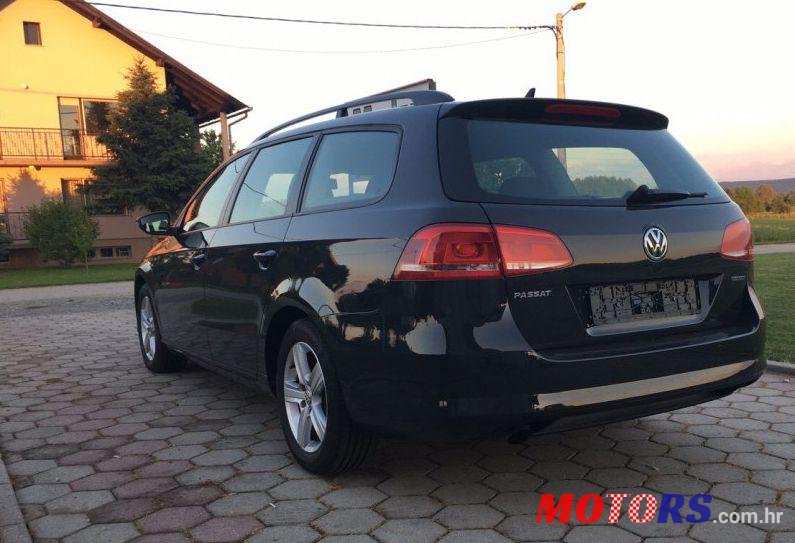 2014' Volkswagen Passat Variant photo #2