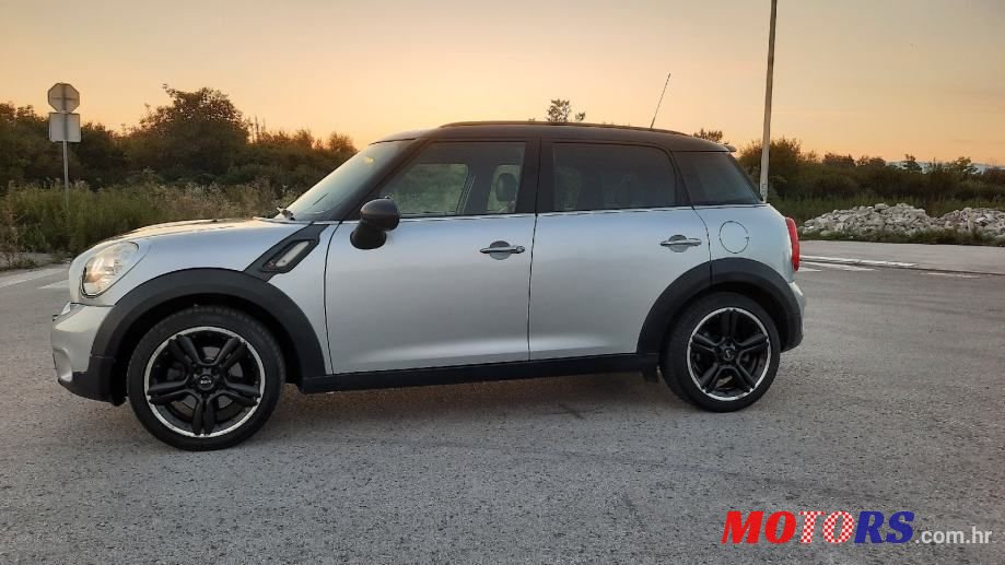 2011' MINI Countryman 2.0D photo #4