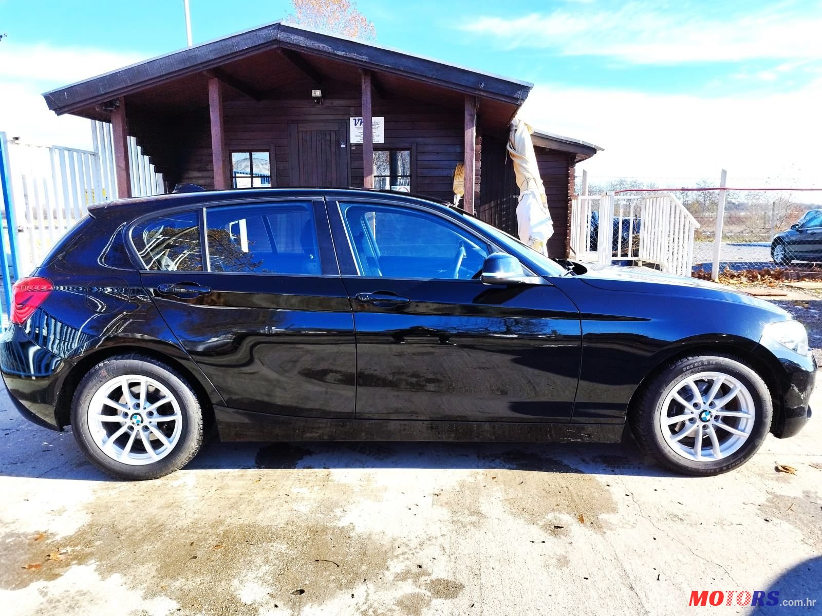 2015' BMW Serija 1 116D photo #6