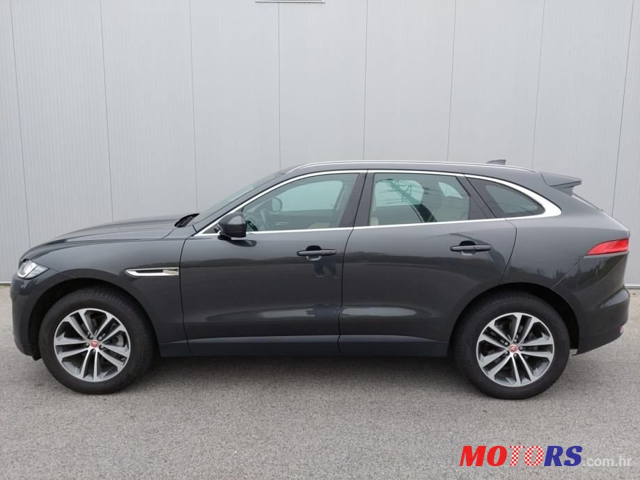 2017' Jaguar F-Pace 2.0 D photo #3