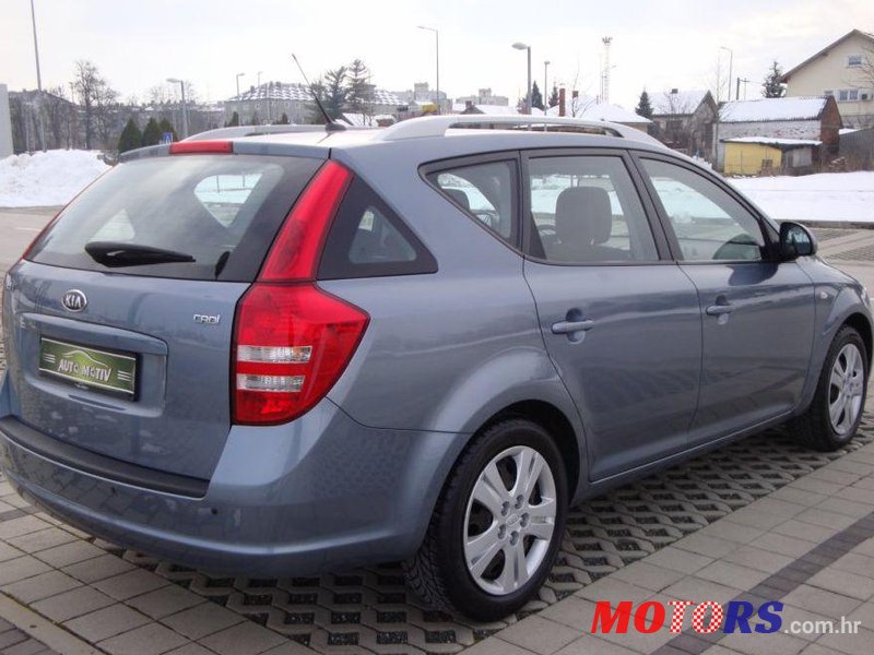 2008' Kia Cee'D Sportswagon 1,6 photo #1