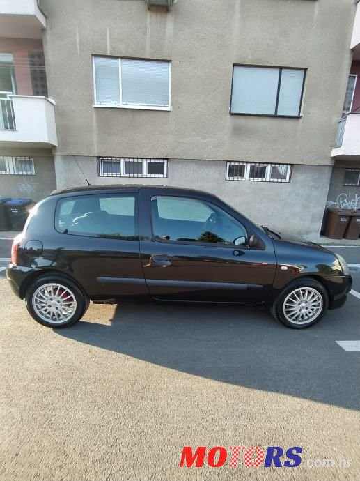 2007' Renault Clio 1,5 Dci photo #1