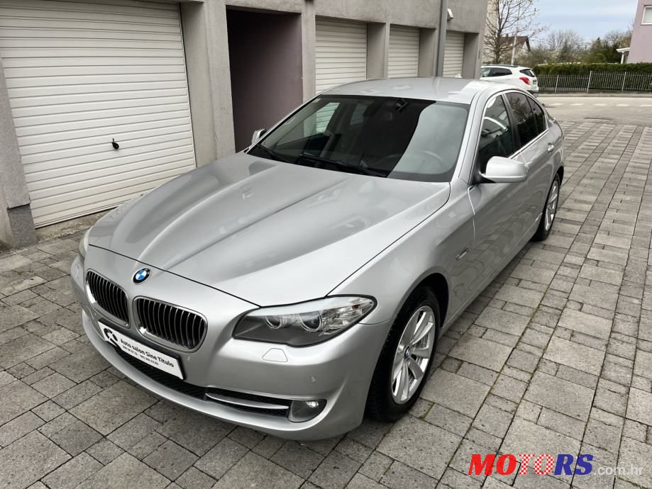 2011' BMW Serija 5 520D photo #1