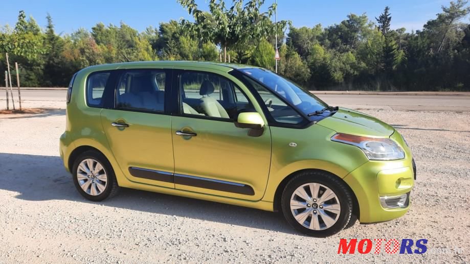 2009' Citroen C3 Picasso photo #3