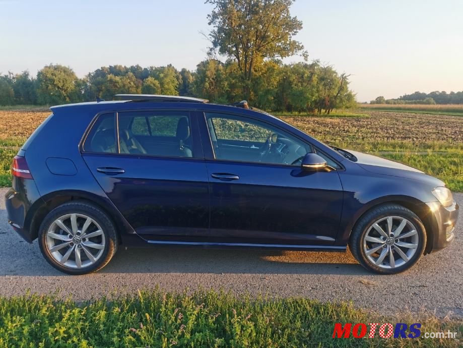 2013' Volkswagen Golf 7 photo #2