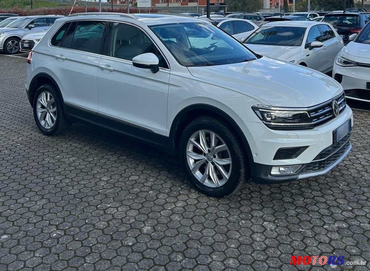 2017' Volkswagen Tiguan 2,0 Tdi Bmt photo #2