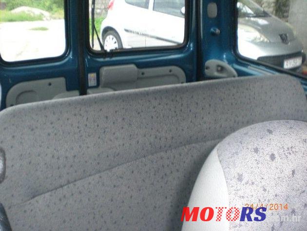 2003' Renault Kangoo 1,9 D photo #4