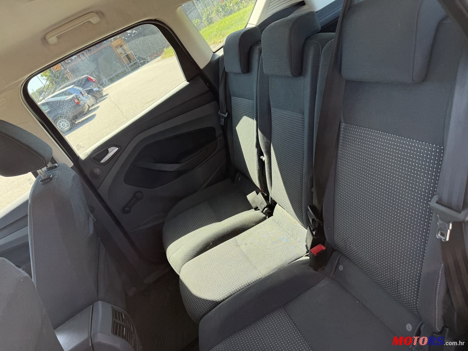 2013' Ford C-MAX 1.0 Ecoboost photo #4