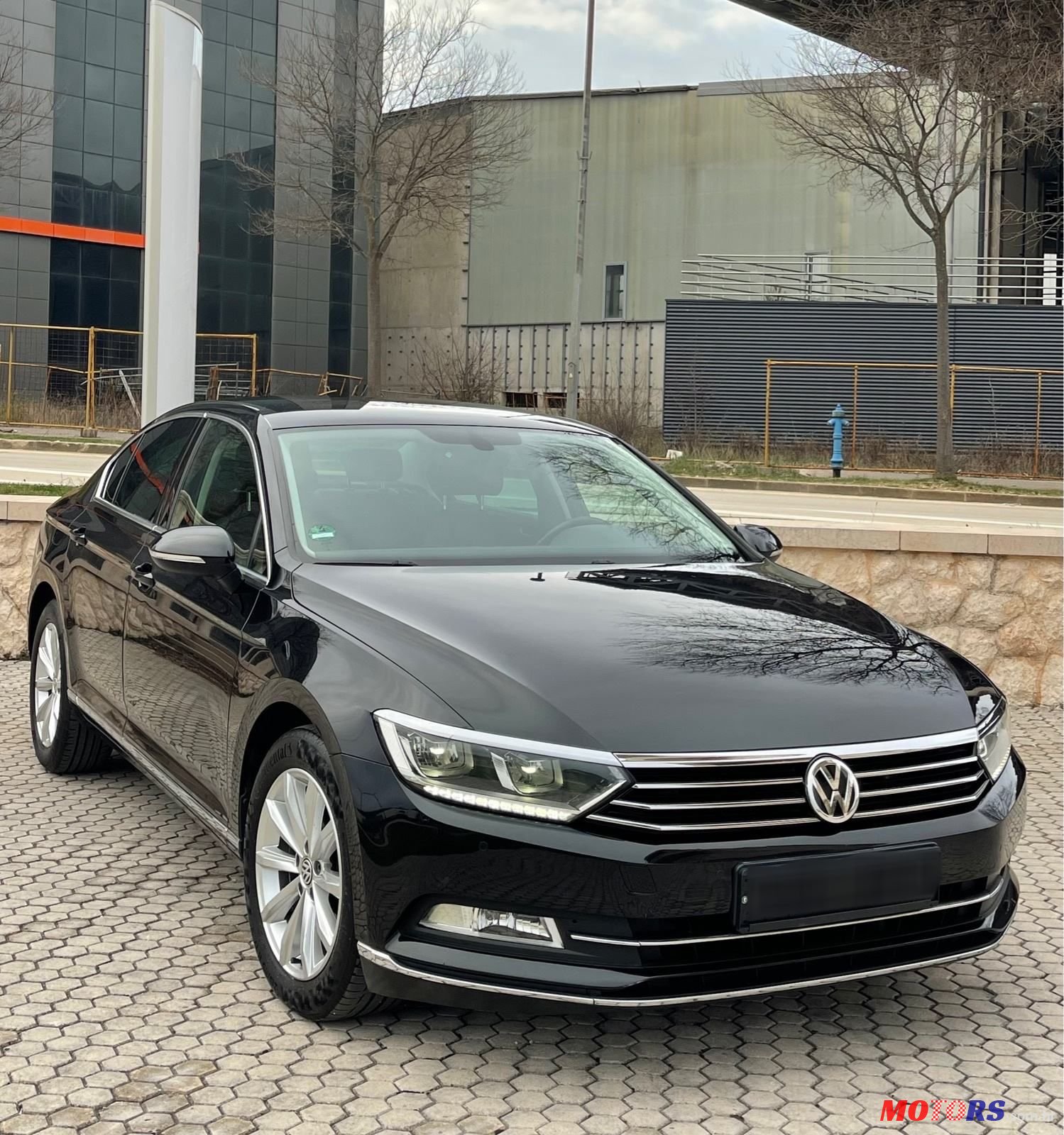 2015' Volkswagen Passat photo #1