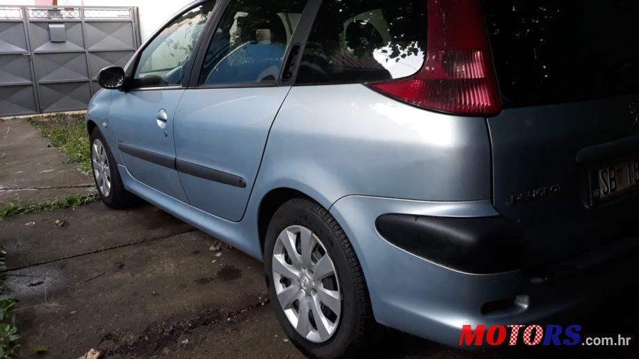 2003' Peugeot 206 photo #2