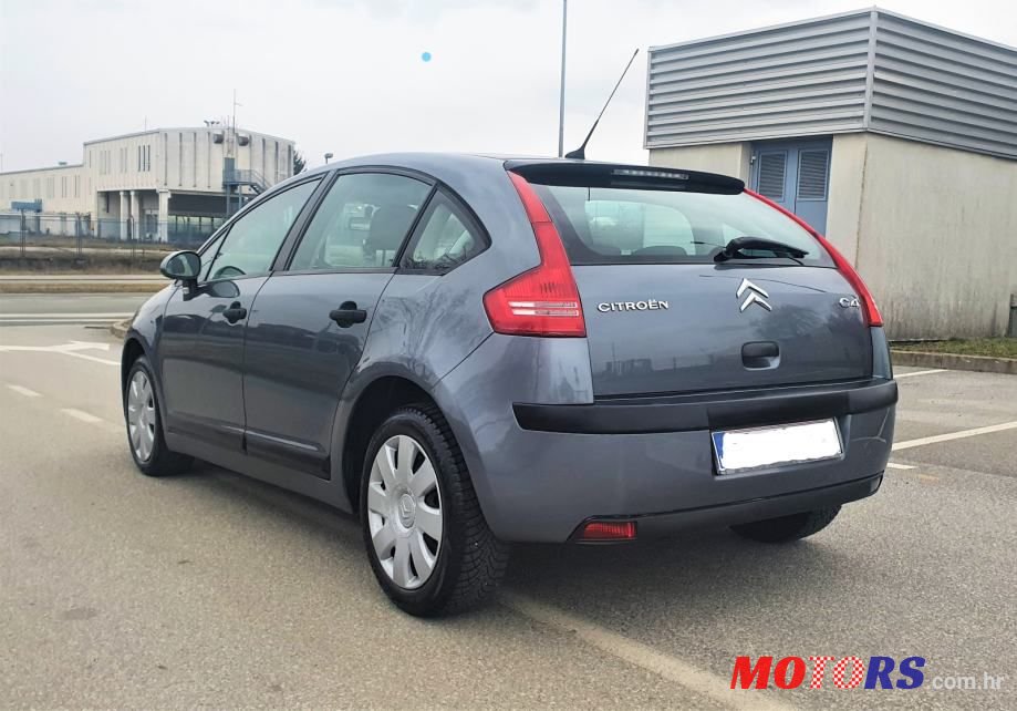 2006' Citroen C4 1,6 16V photo #4
