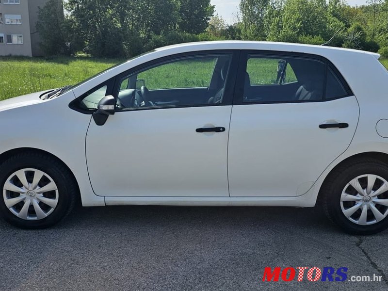 2010' Toyota Auris 1,3 3 Vvt-I photo #4
