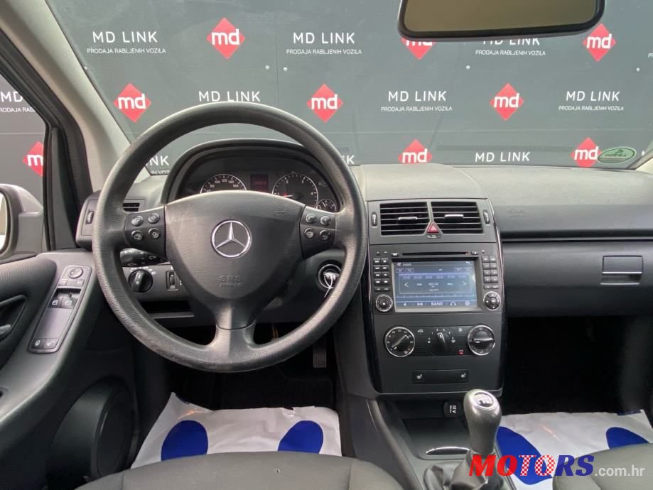 2009' Mercedes-Benz A-Klasa photo #5