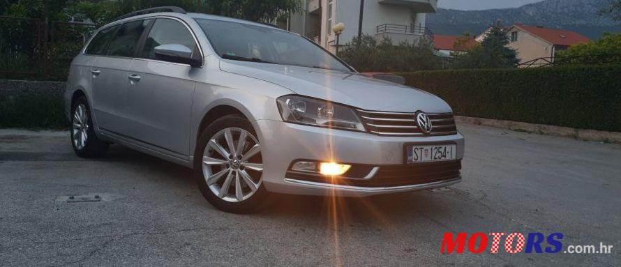 2012' Volkswagen Passat Variant photo #1