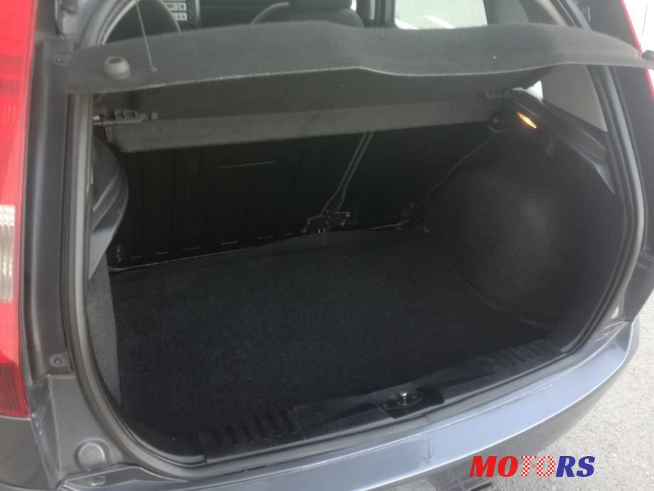 2005' Ford Fiesta 1,6 photo #4