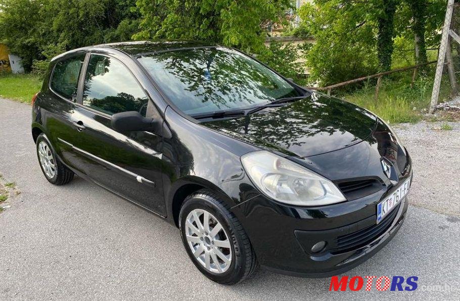 2007' Renault Clio 1,4 16V photo #1