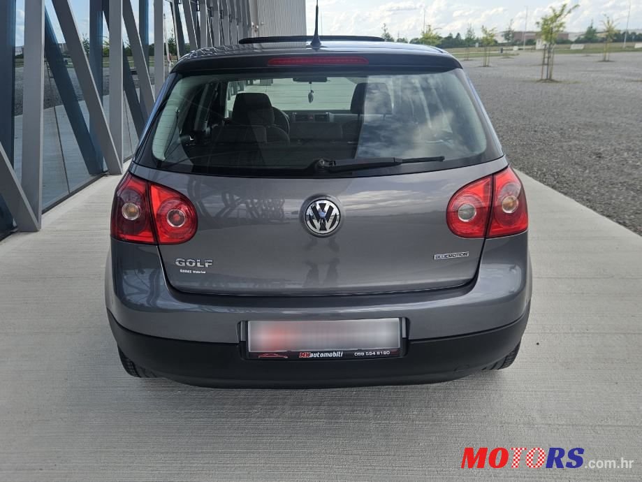 2008' Volkswagen Golf V 1,9 Tdi photo #5