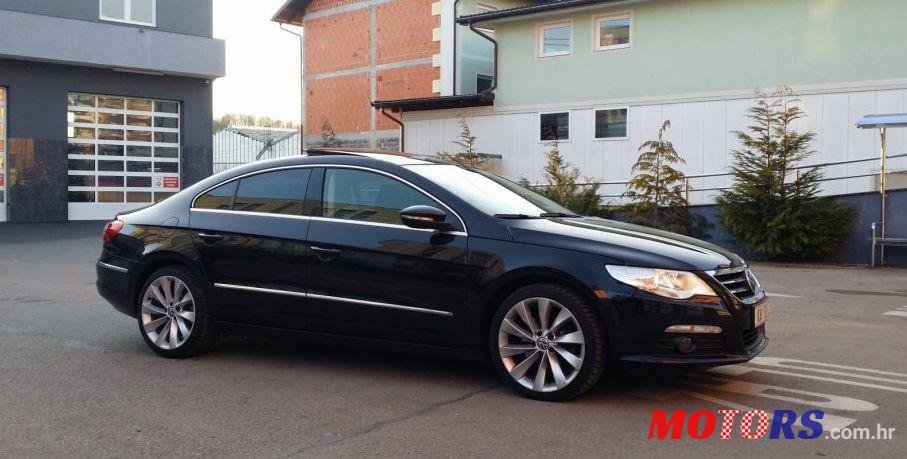 2009' Volkswagen Passat CC 2,0 Tdi photo #2