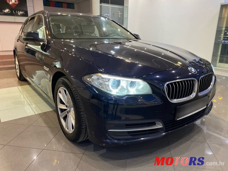 2016' BMW Serija 5 Touring 518D photo #3