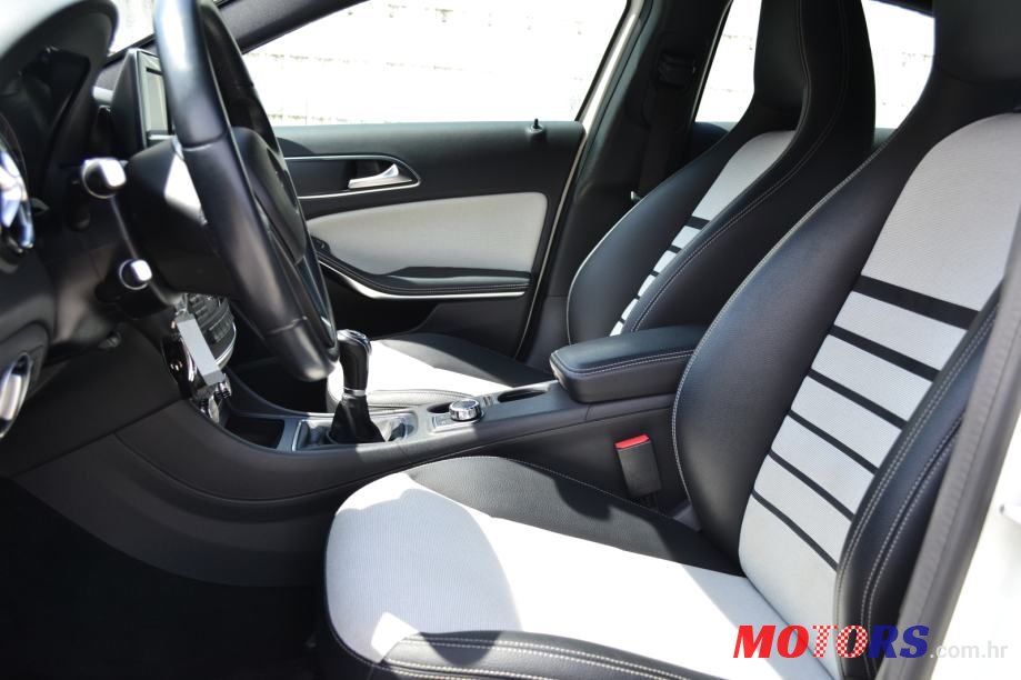 2013' Mercedes-Benz A-Klasa 200 Cdi photo #1