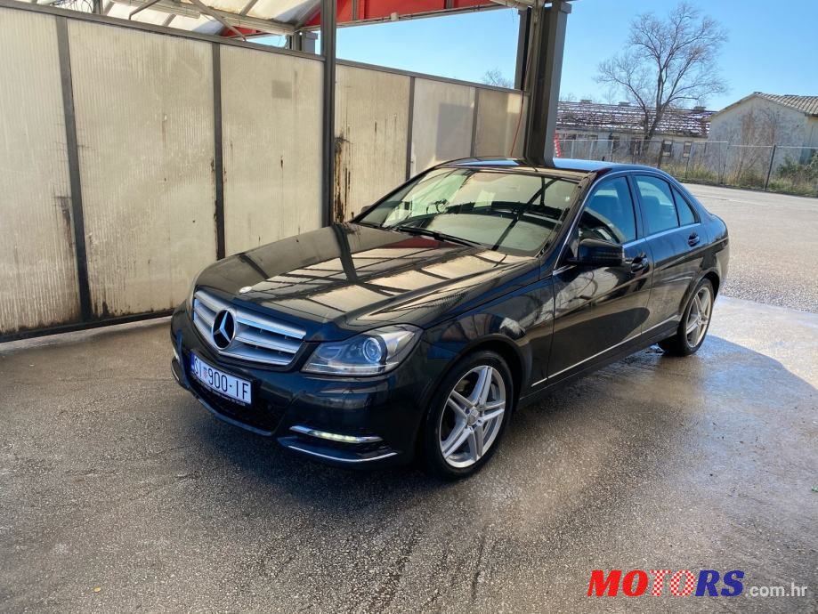 2013' Mercedes-Benz C-Klasa 180 Cdi photo #2