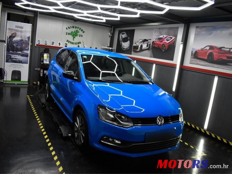 2014' Volkswagen Polo photo #1