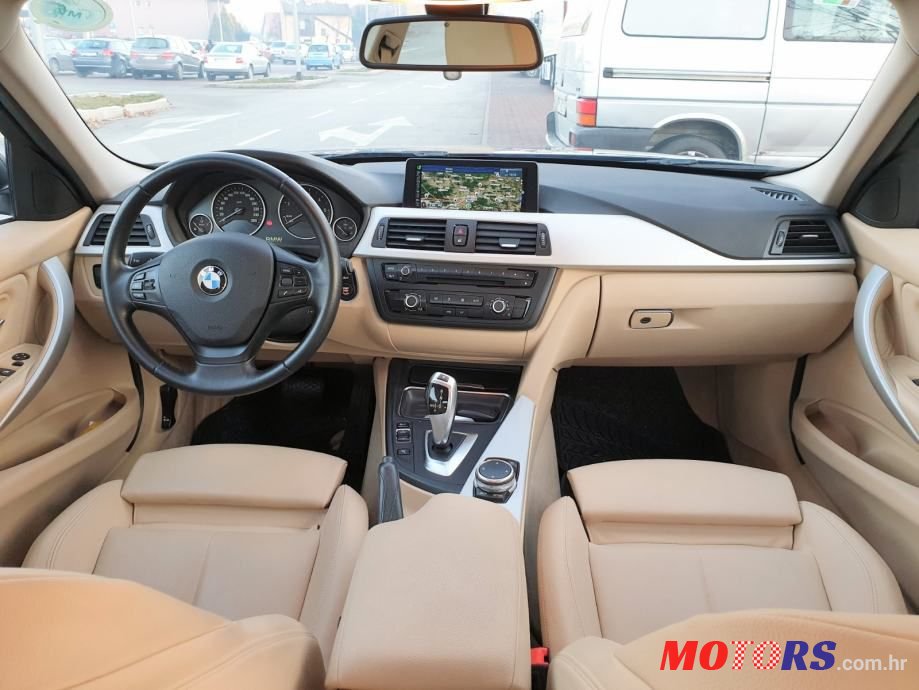 2015' BMW Serija 3 318D M photo #4