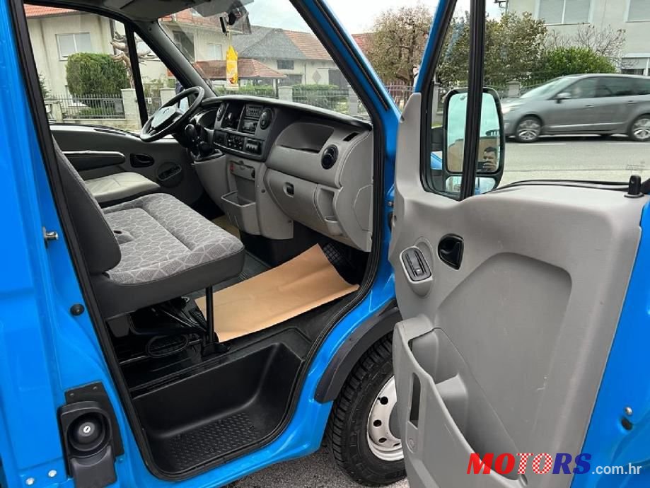 2008' Renault Master 2,5 Dci 16 photo #6