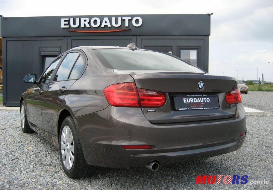 2013' BMW Serija 3 316D photo #2