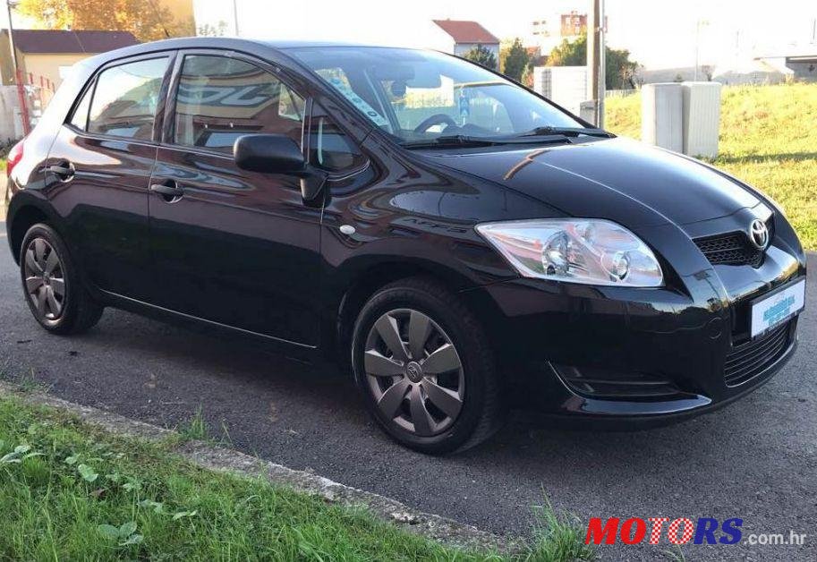 2009' Toyota Auris 1,4 D4-D photo #1