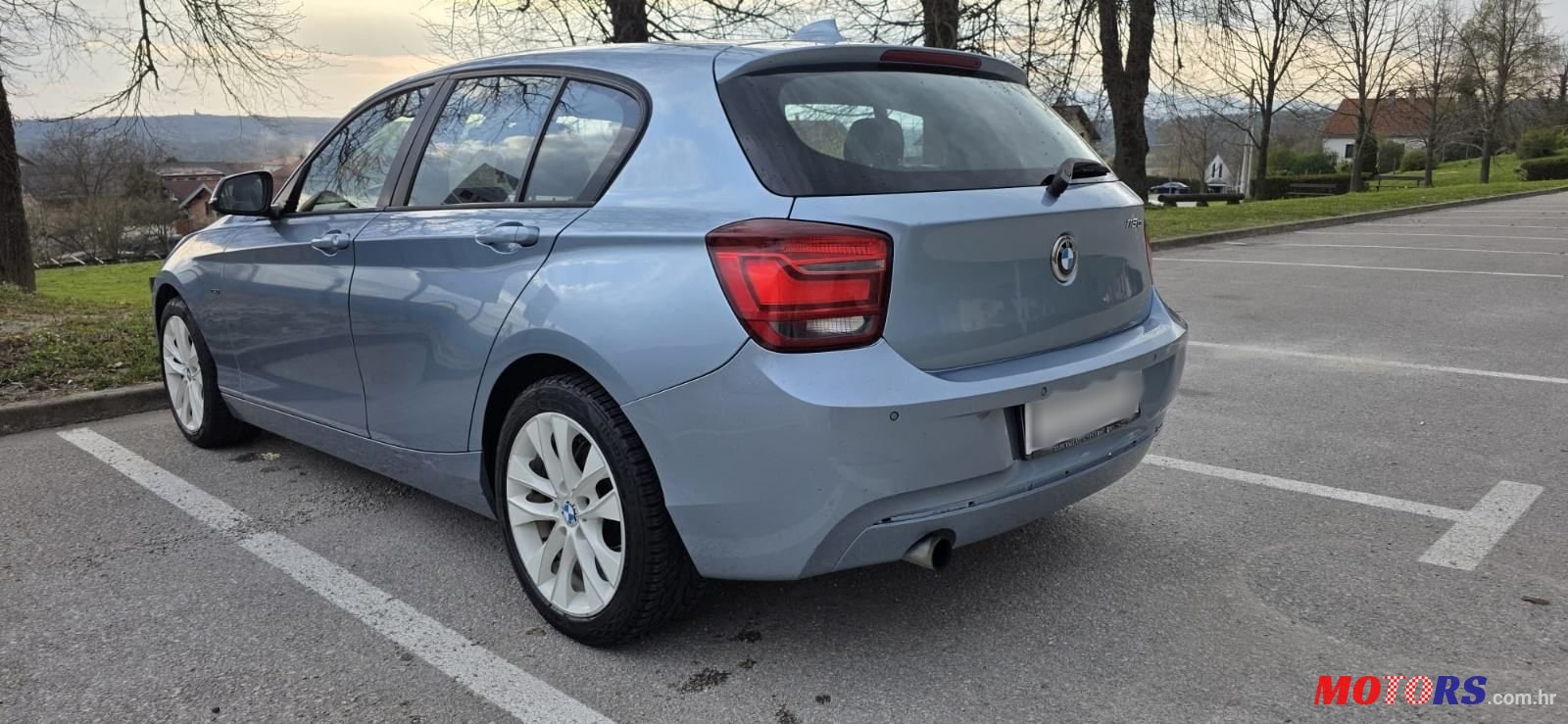 2011' BMW Serija 1 118D photo #6