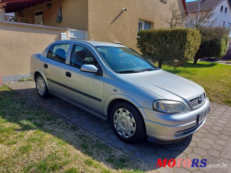 2003' Opel Astra 1,6 photo #1