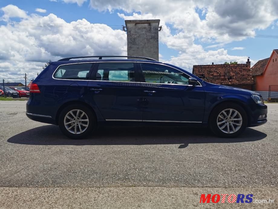 2012' Volkswagen Passat Variant photo #4